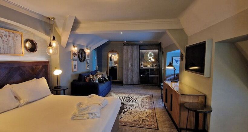 سوییت, Alderley Edge