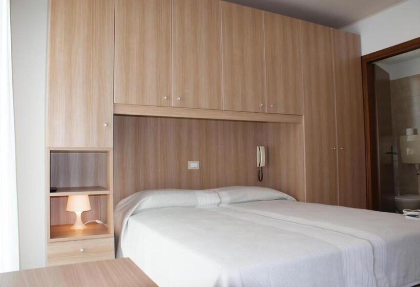 带露台的标准房间, Jesolo Sand