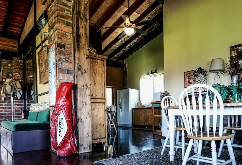 ３ベッドルームハウス, Rancho Cien Piedras