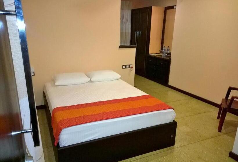 חדר דלוקס, Adara Negombo