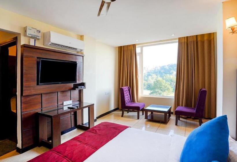 اتاق لوکس, Redwood Resort