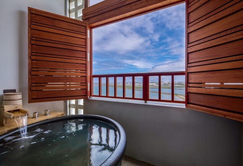 景色の見えるデラックスルーム, Senagajima Island Resort & Spa