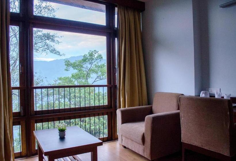 Premium room w/ mountain view, The Golden Crest