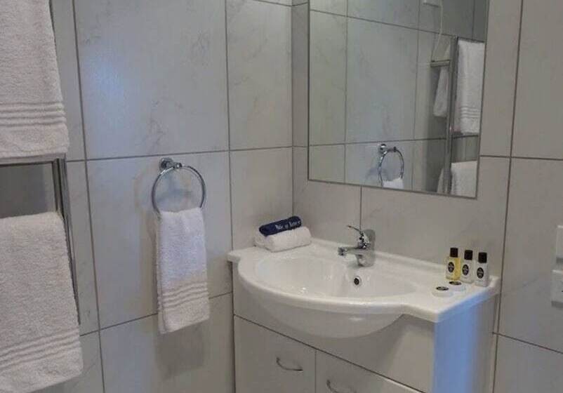 스위트, Bks Premier Motel Hamilton
