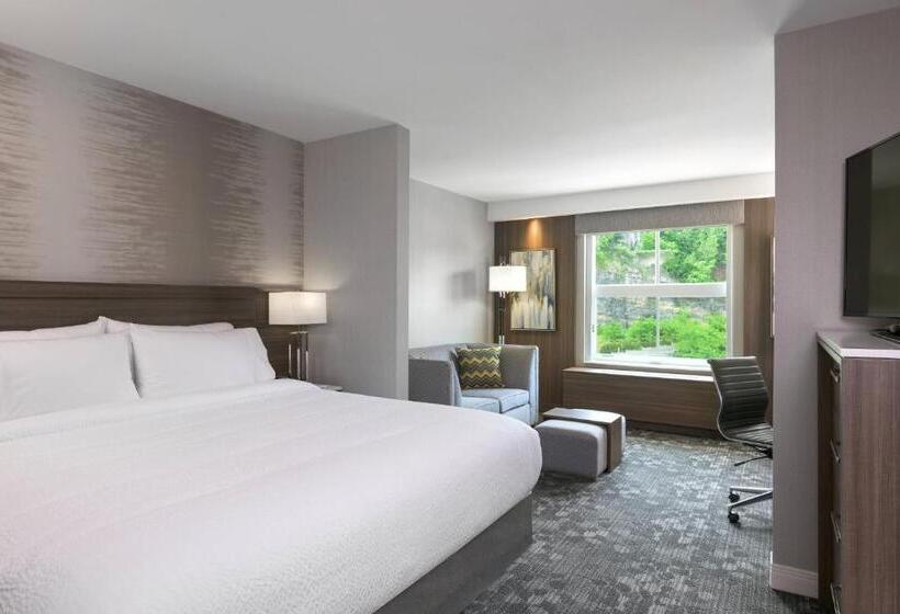 Номер Superior Кровать Кинг, Courtyard By Marriott Edgewater Nyc Area