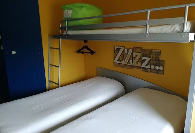 Номер Стандарт Трехместный, B&b Hotel Nîmes Caissargues