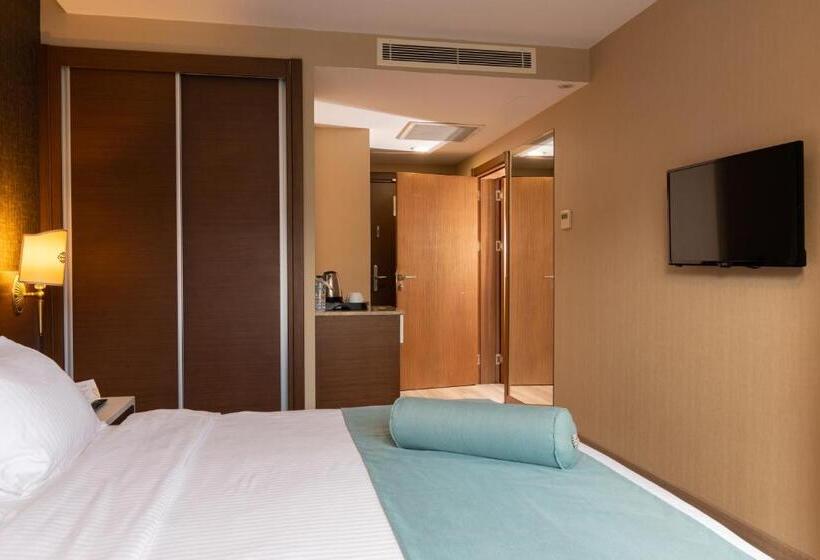 آپارتمان یک خوابه با دری مشترک که هال را جدا می کند., Tilya Resort