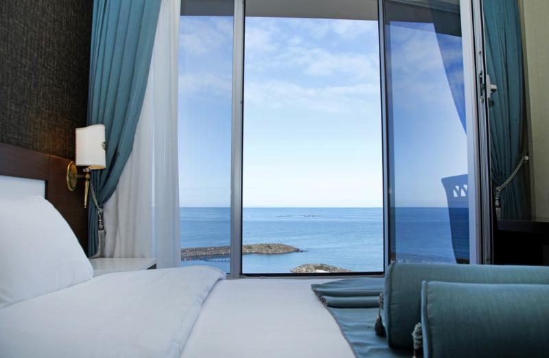 اتاق لوکس با چشم‌انداز دریا, Tilya Resort