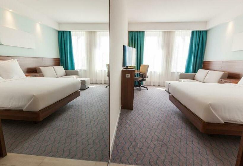 Номер Стандарт, Hampton By Hilton Amsterdam Centre East