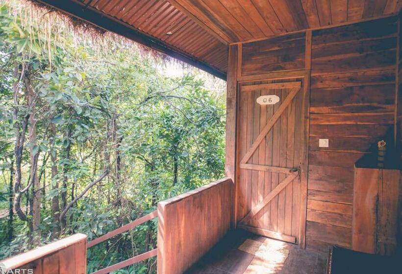 Номер Deluxe с Балконом, Tiger N Woods Resort