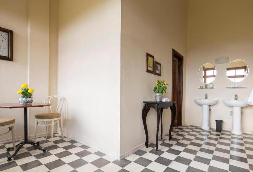 سوئیت با بالکن, Villa San Ignacio