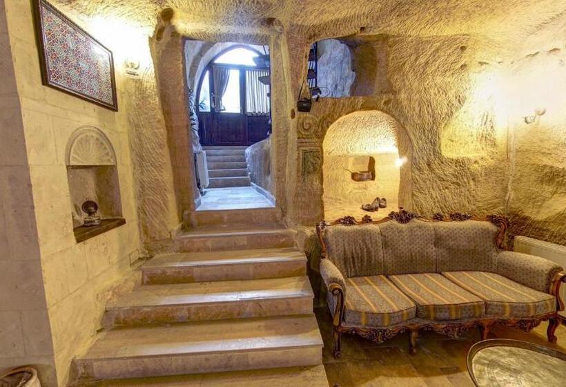 سوییت خانوادگی, Chelebi Cave Suites Plus 6 Years Old