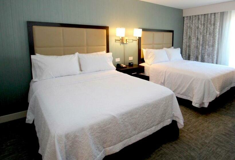 Номер Стандарт, Hampton Inn Suffolk