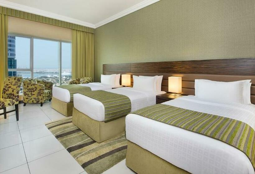 Chambre Triple Standard, Atana