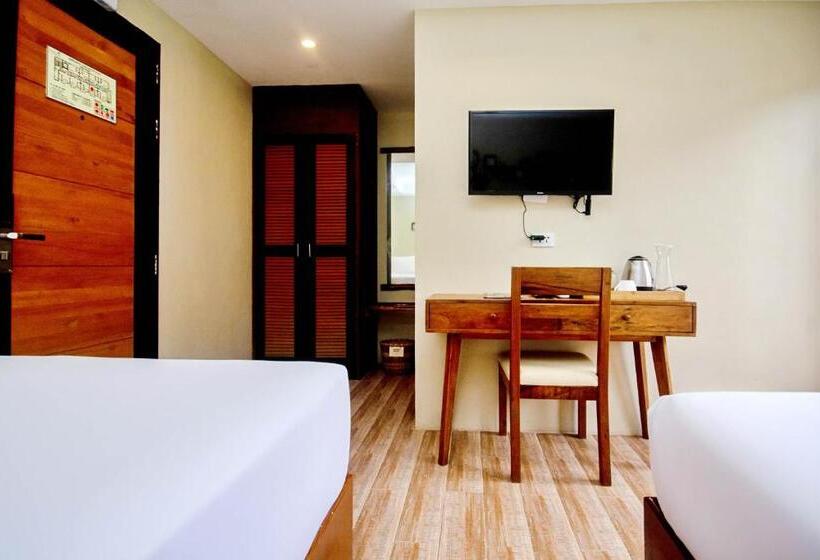 Deluxe Szoba Erkéllyel, Serene La Playa Boracay