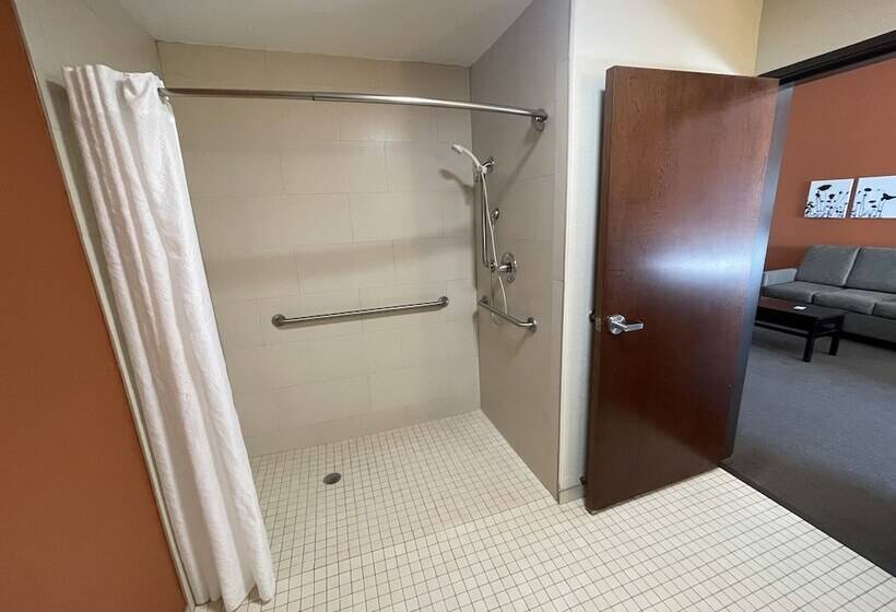 Люкс Адаптированный для Инвалидов, Sleep Inn & Suites Hennessey North