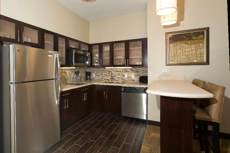 带大床的套房, Staybridge Suites Orlando At Seaworld, An Ihg