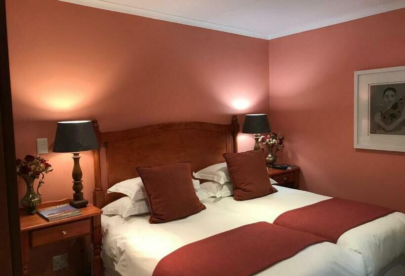 스탠다드 룸 가든 전망, The Crown Guest House