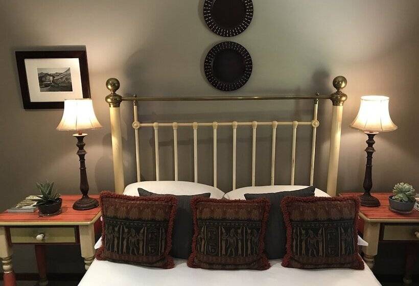 디럭스 룸, The Crown Guest House