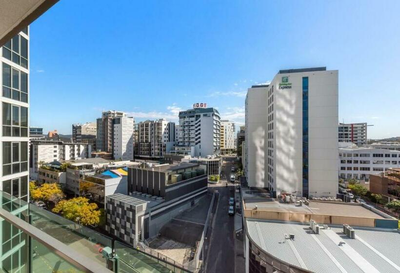 침실 2개 아파트, Quattro Apartments