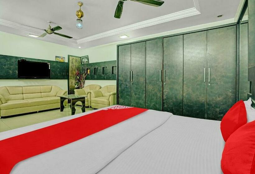 اتاق کلاسیک سه تخته, Flagship Hotel Pragya 4