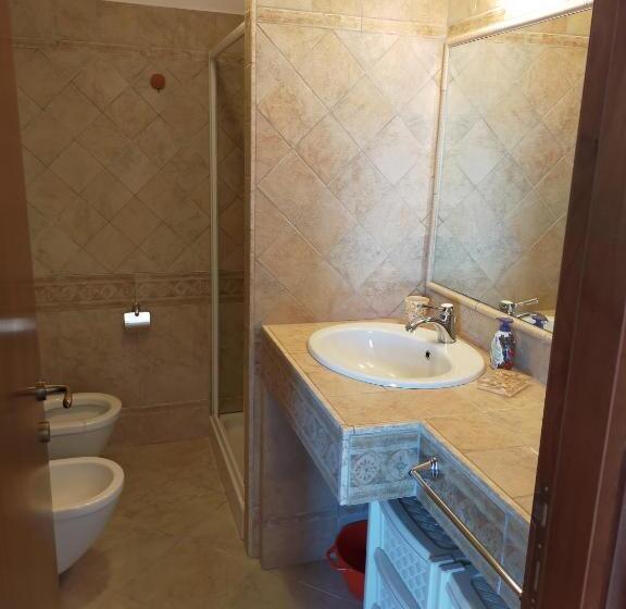 اتاق لوکس با چشم‌انداز دریا, B&b Casa Vacanze La Dimora Di Maddalena