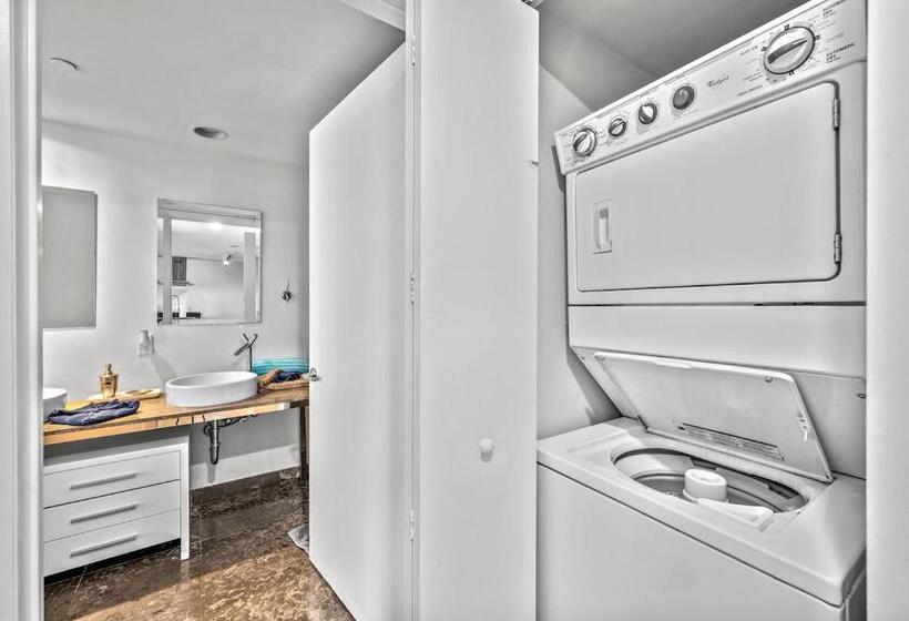 דירה בת חדר שינה 1 עם מרפסת, Icon Brickell Luxury Residence