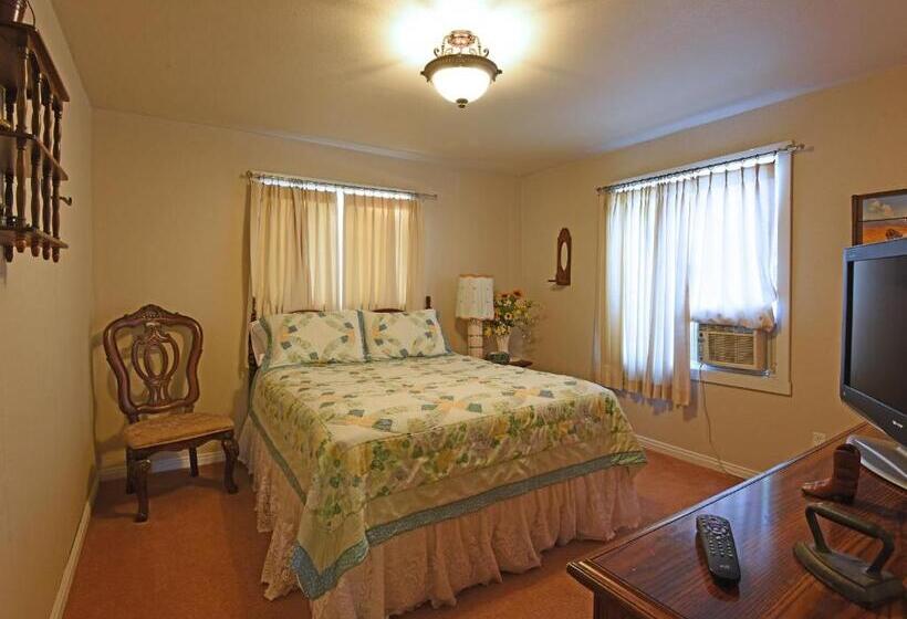 Номер Deluxe, Pine Tree Inn