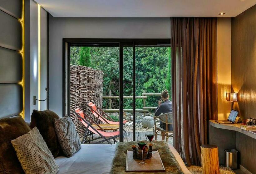 اتاق لوکس, Le Parc  La Table De Franck Putelat