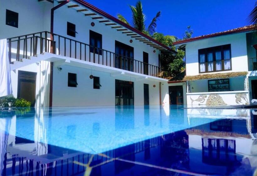 اتاق لوکس, Villa Tangalle Lagoon