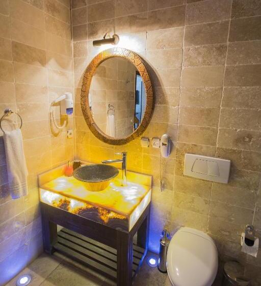 小型套房, Roma Cave Suite