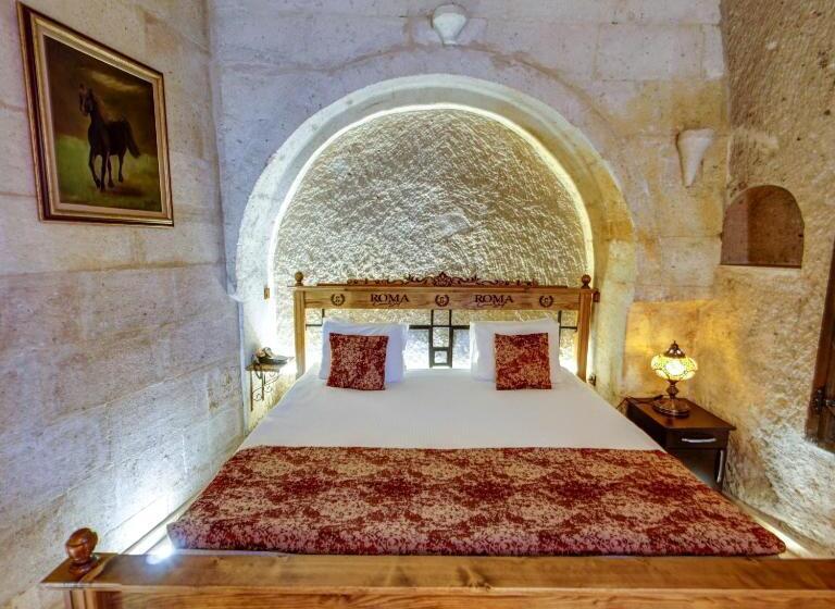 豪华家庭房间, Roma Cave Suite
