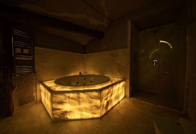 豪华套房, Roma Cave Suite