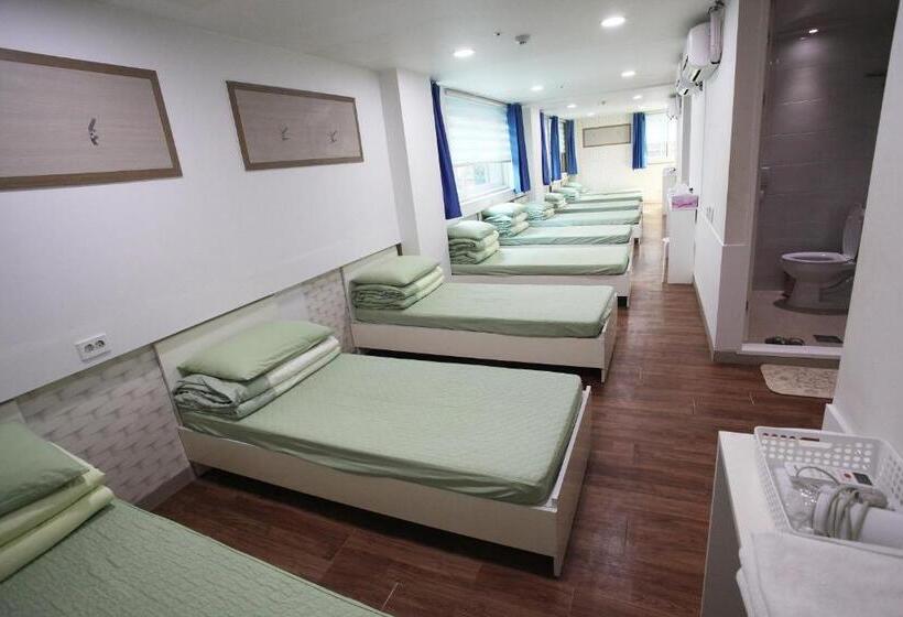 Camera Familiare, Namsan Guesthouse