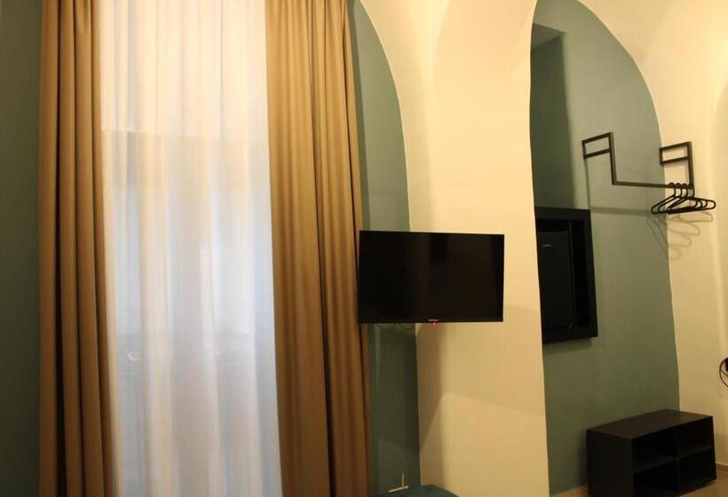 اتاق استاندارد, La Regina Del Duomo Catania Centro