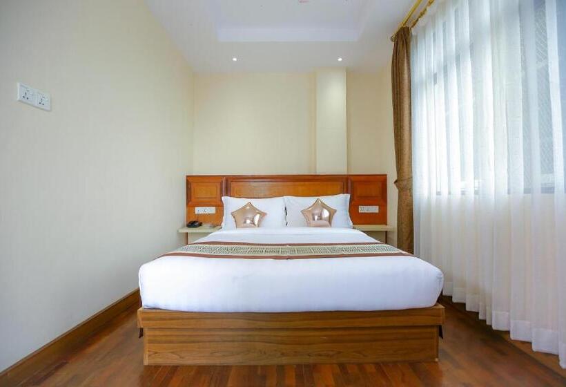 اتاق لوکس, Keio Yangon