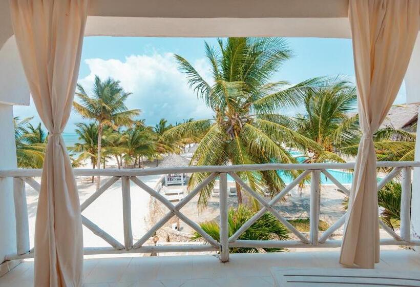 اتاق لوکس با چشم‌انداز دریا, Twiga Beach Resort