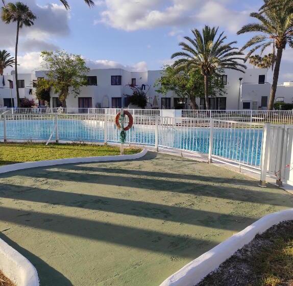 Номер Стандарт, Alojamientos Playa Centro Corralejo 3