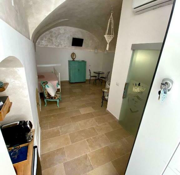 Номер Стандарт, La Suite Del Marchese