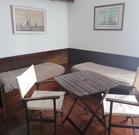 Номер Стандарт с Балконом, Al Mari Suites