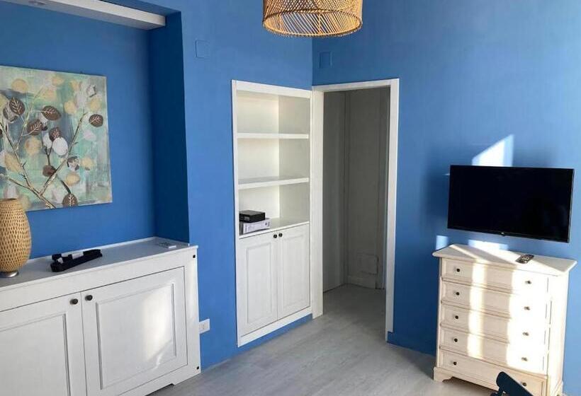 Полулюкс, Al Mari Suites