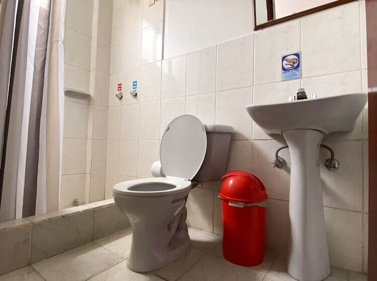 Семейный Номер, Hostal La Terraza