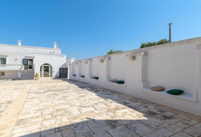 اتاق خانوادگی, Masseria Abadia Uno