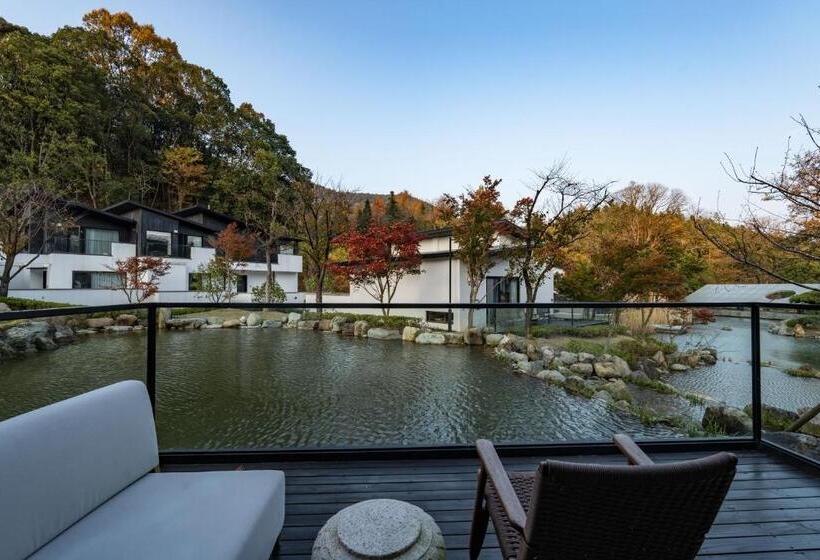 Номер Deluxe, Wishgarden Resort