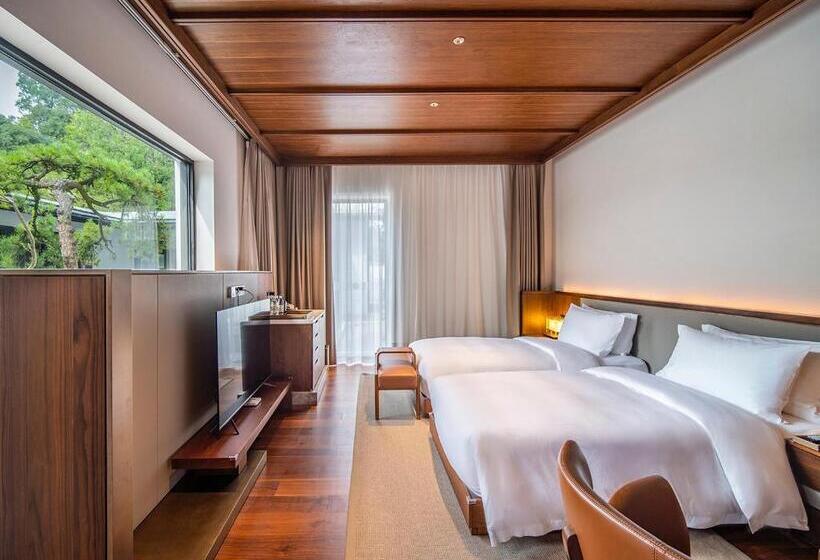 Вилла 3 Спальни, Wishgarden Resort