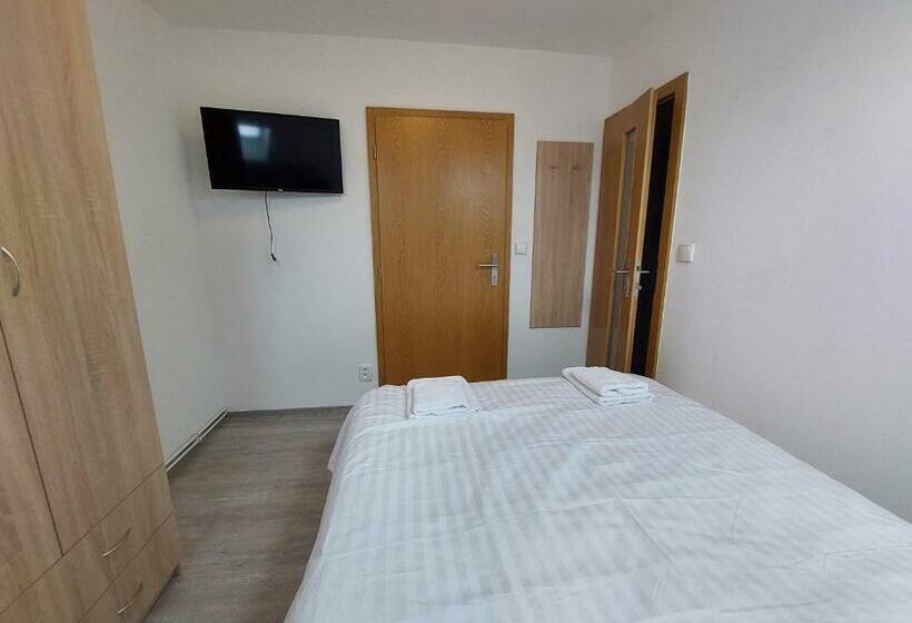 Номер Стандарт, Penzion Strachotín
