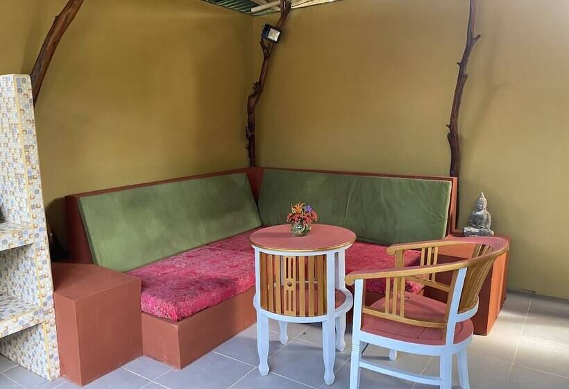 ویلا پریمیوم 1 خوابه, Villa Anjing 2