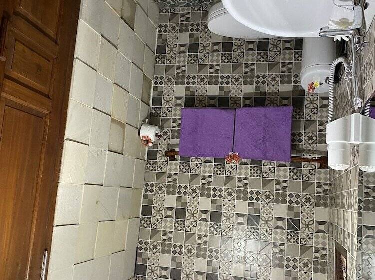 آپارتمان دوبلکس 1 خوابه, Villa Anjing 2