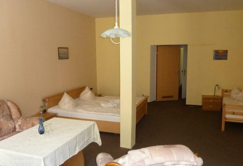 Номер Стандарт, Altstadt Pension Hafenblick