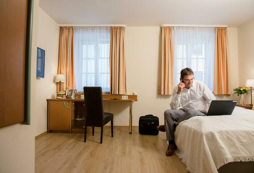 Номер Стандарт Плюс, Boardinghouse Pfarrkirchen